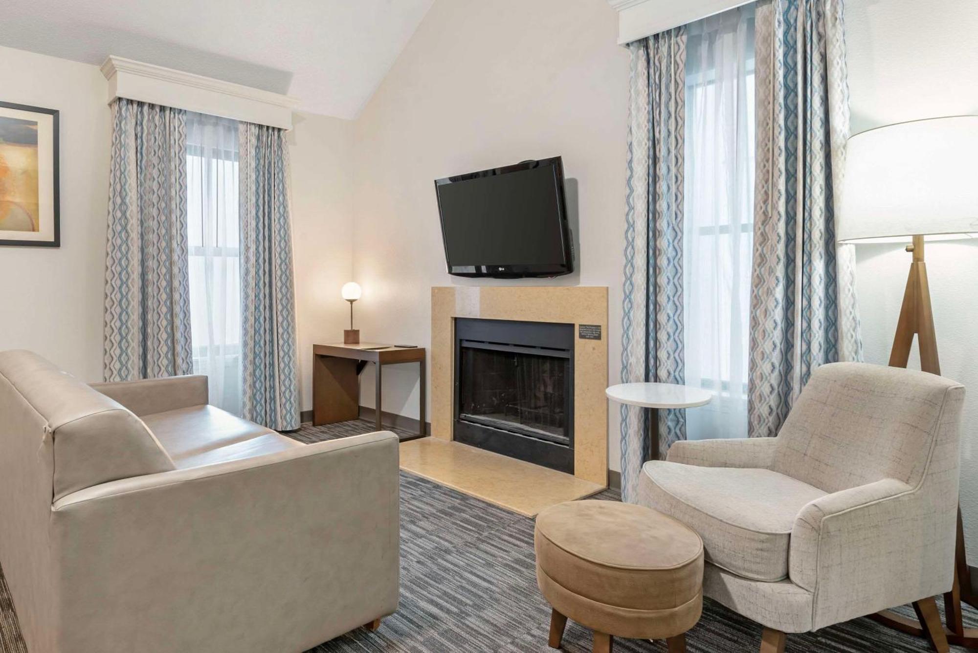 Hotel Mainstay St Louis - Galleria 3*