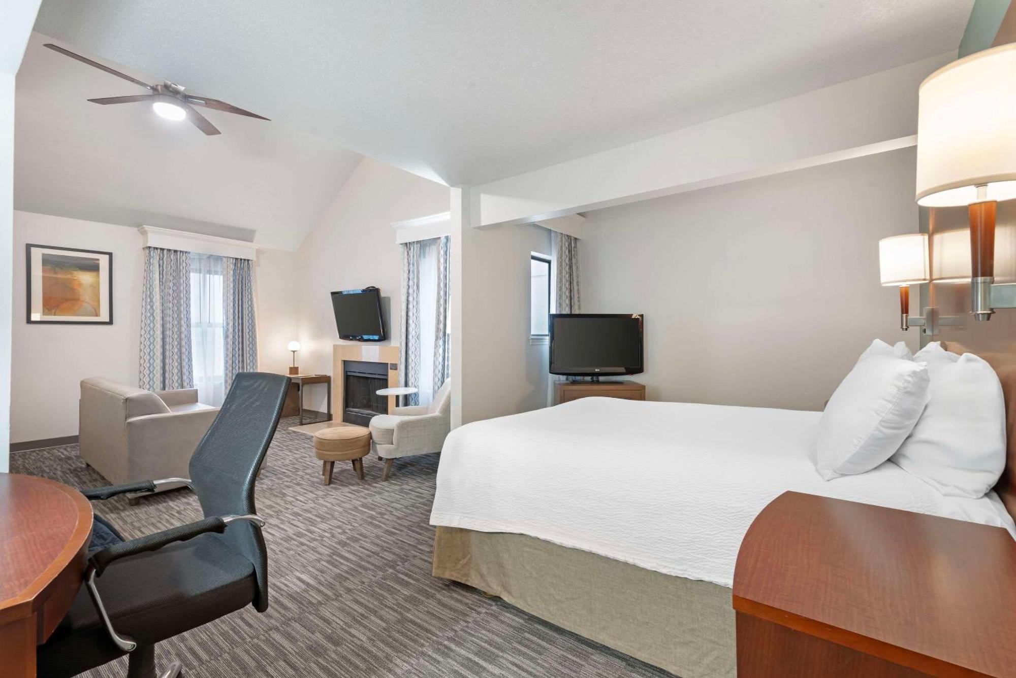 Hotel Mainstay St Louis - Galleria Richmond Heights