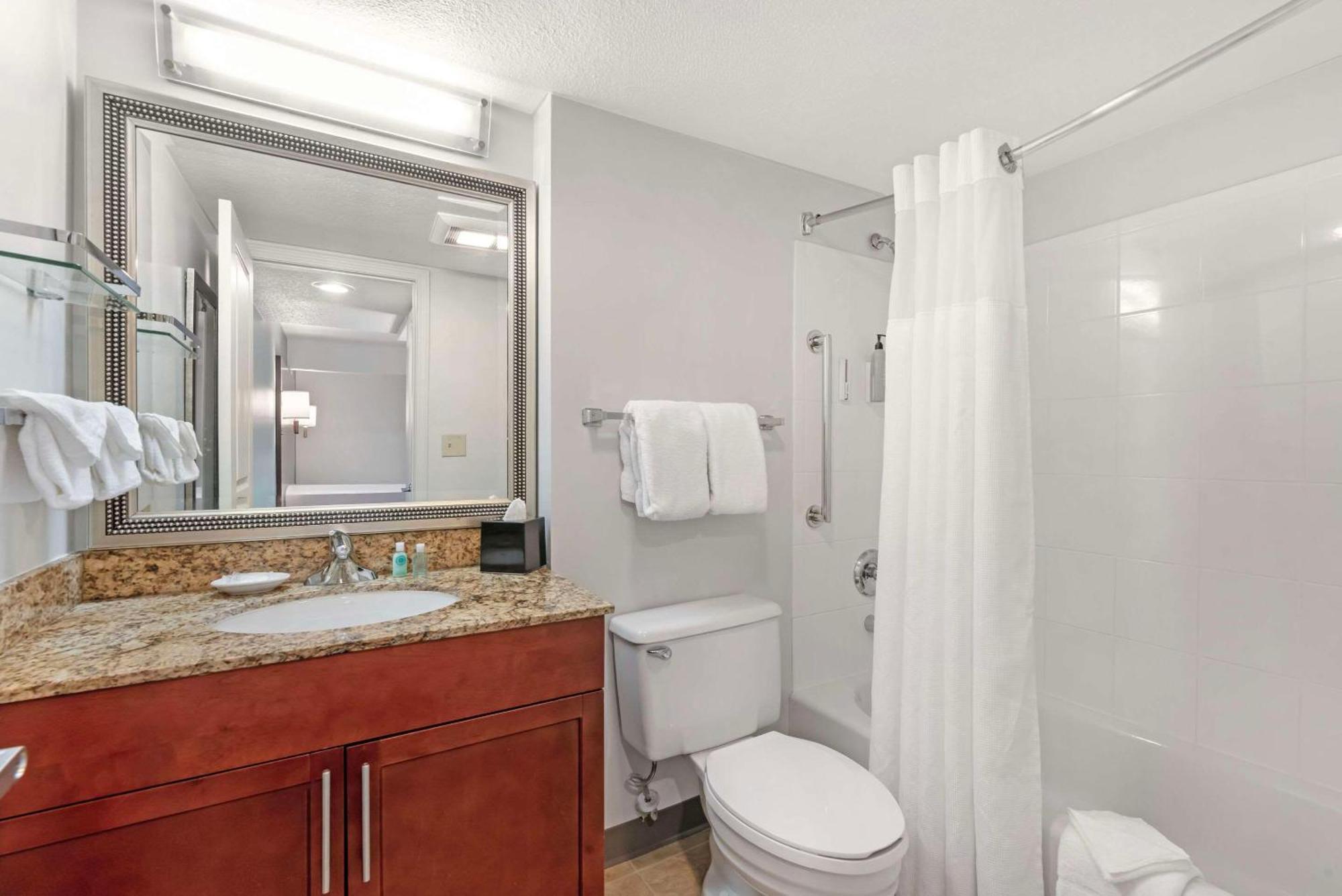 Mainstay St Louis - Galleria Hotel 3*
